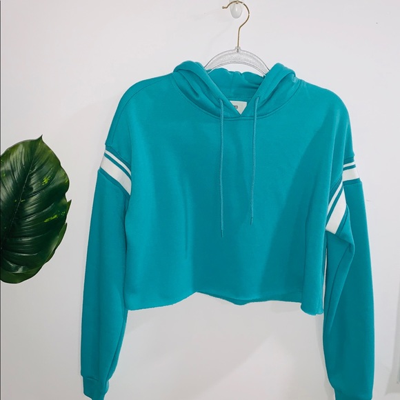 π¦ 4/$30 Cropped Aqua Hoodie With White Stripes